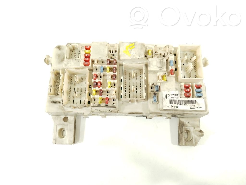 Unidad de control del BSM   7M5T14A073CB