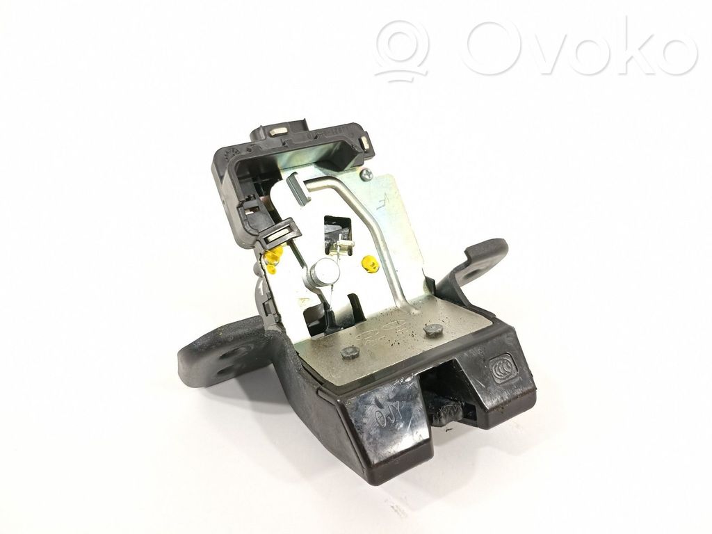 Tailgate lock latch   1392100010