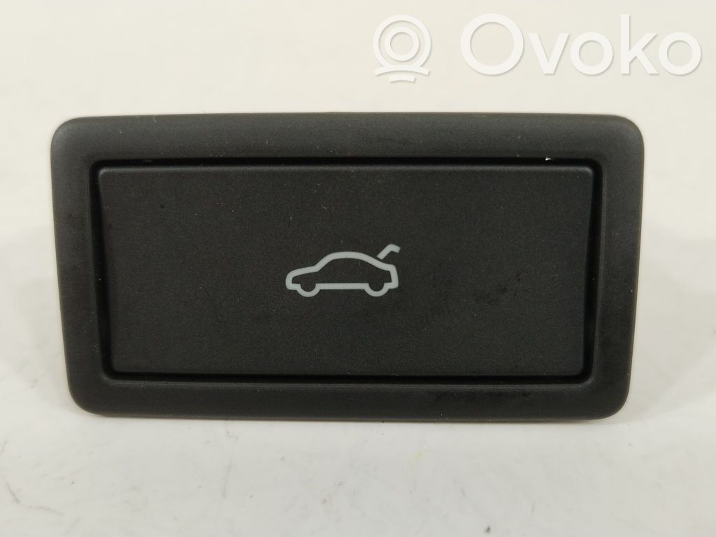 Cupra Formentor Windscreen/window heater switch 