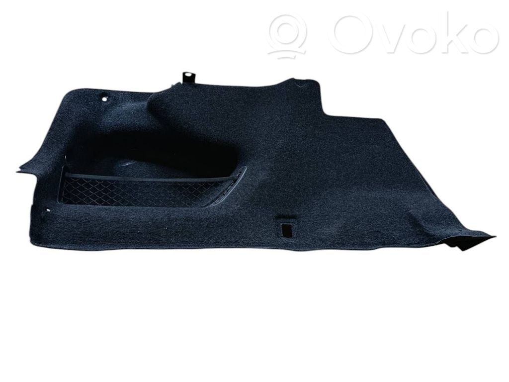 BMW M5 Boczek / Tapicerka / bagażnika 