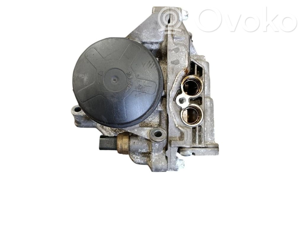 BMW 5 F10 F11 Oil filter mounting bracket 