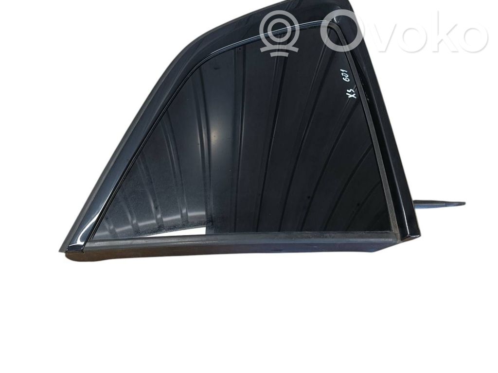 BMW X3 G01 Ventanilla de ventilación de la puerta trasera 