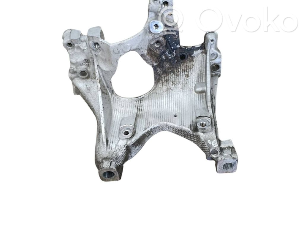 Audi RS5 Engine mounting bracket 
