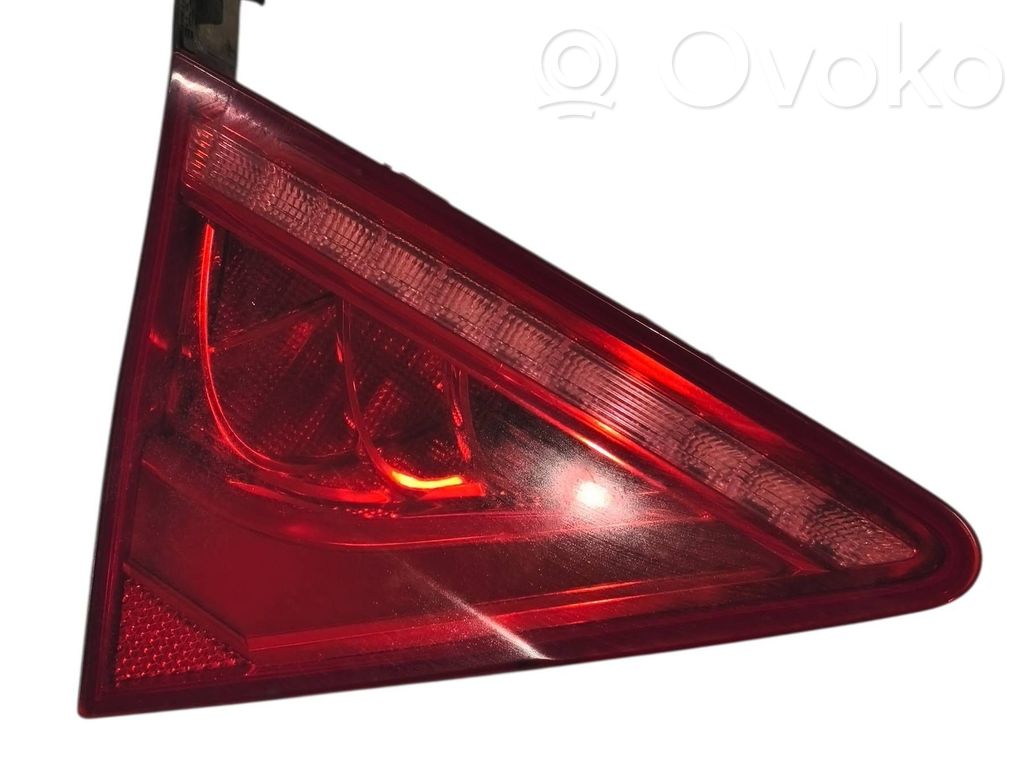 Audi A7 S7 4G Lampă spate în capacul portbagajului 