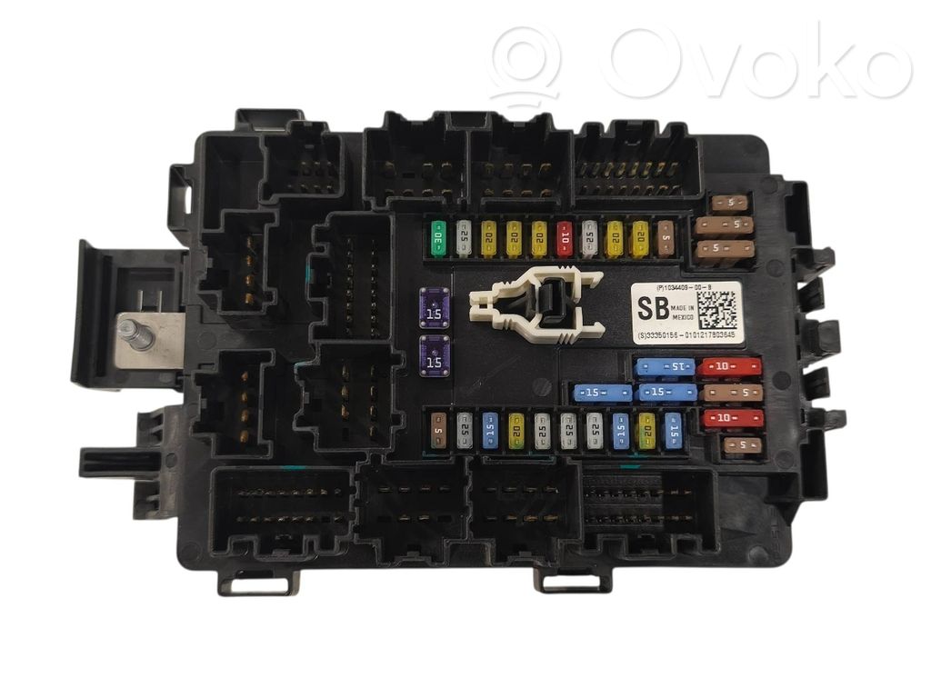 Tesla Model S Fuse module 