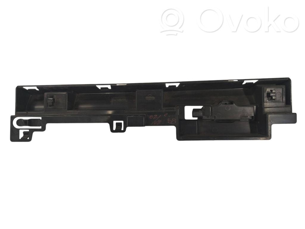 BMW 3 F30 F35 F31 Ślizg listwy progowej 