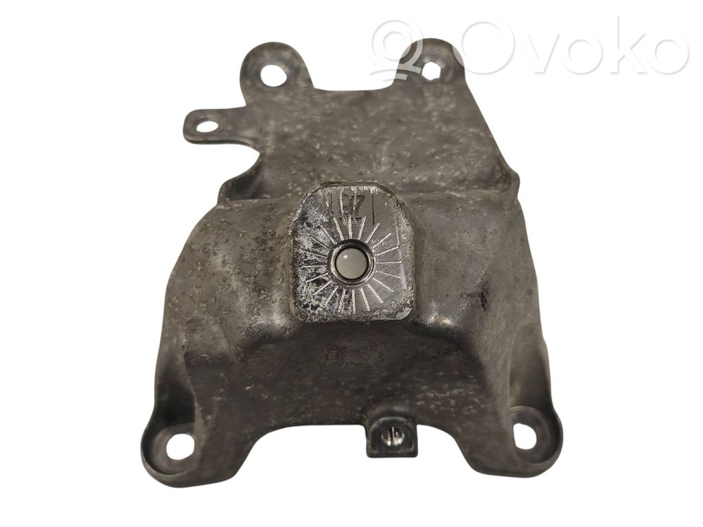 Porsche Macan (95B) Engine mounting bracket 
