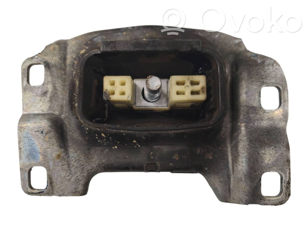 Volvo V40 Engine mount bracket 
