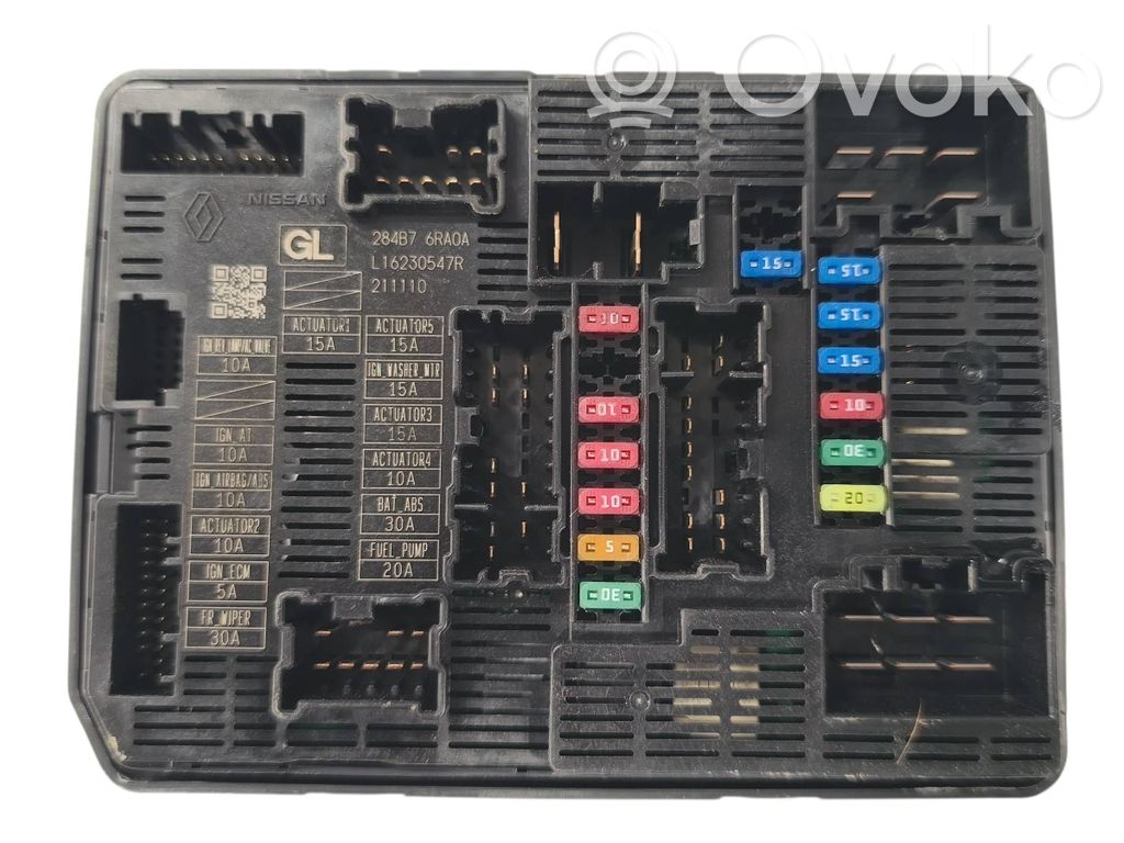Skrzynka bezpieczników / Komplet   284B76RA0A,L16230547R,211110