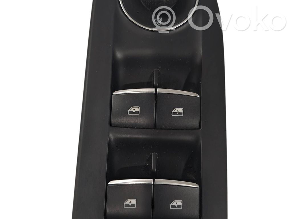 Alfa Romeo Giulia Electric window control switch 