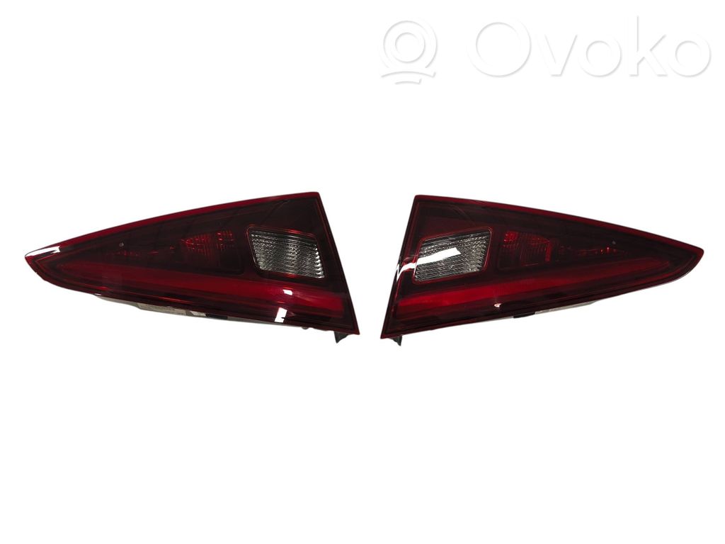 Alfa Romeo Giulia Takaluukun takavalot 