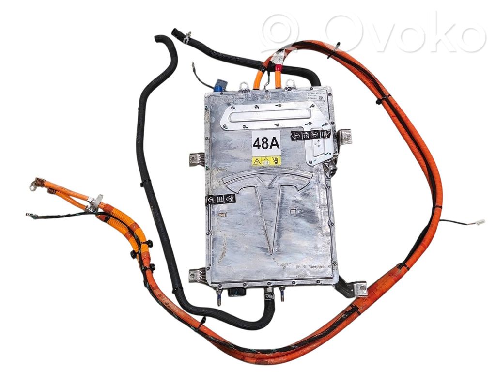Inversor/convertidor de voltaje   105253200D,106651002C