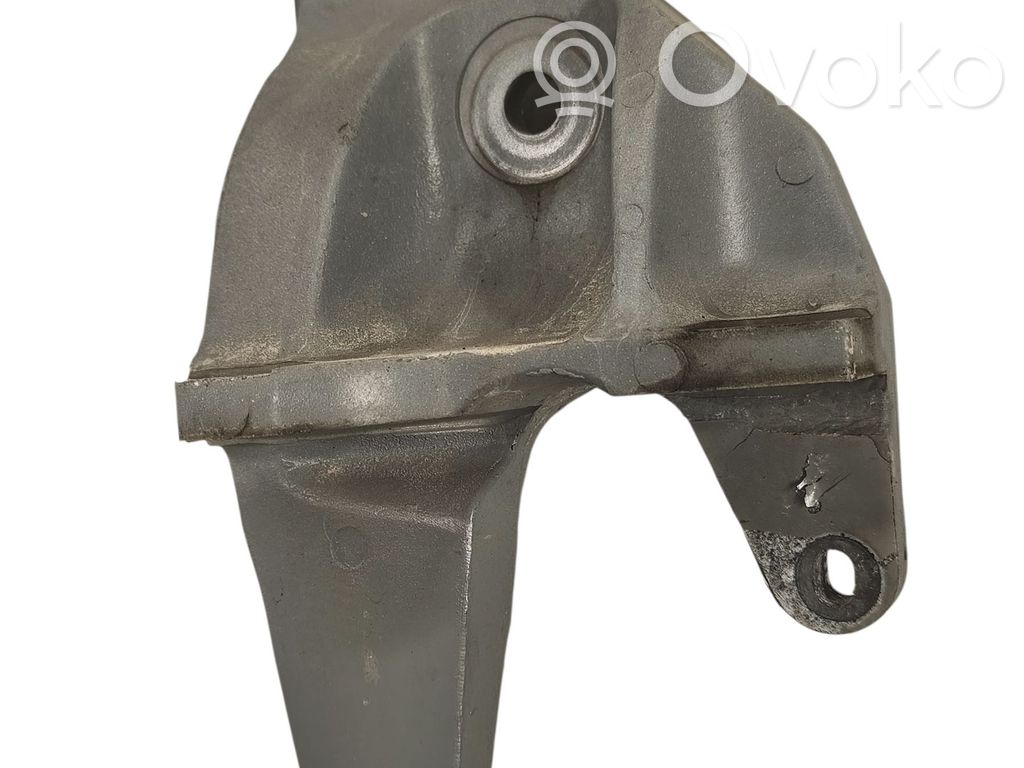 Tesla Model S Engine mounting bracket 