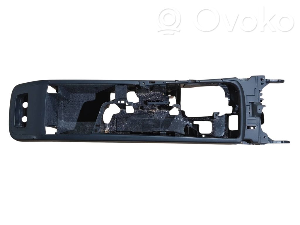 Volvo S90, V90 Console centrale 