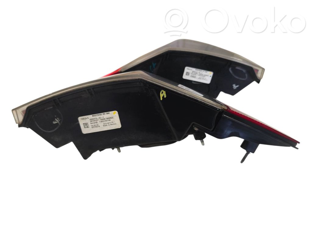 Tesla Model S Luz trasera/de freno 