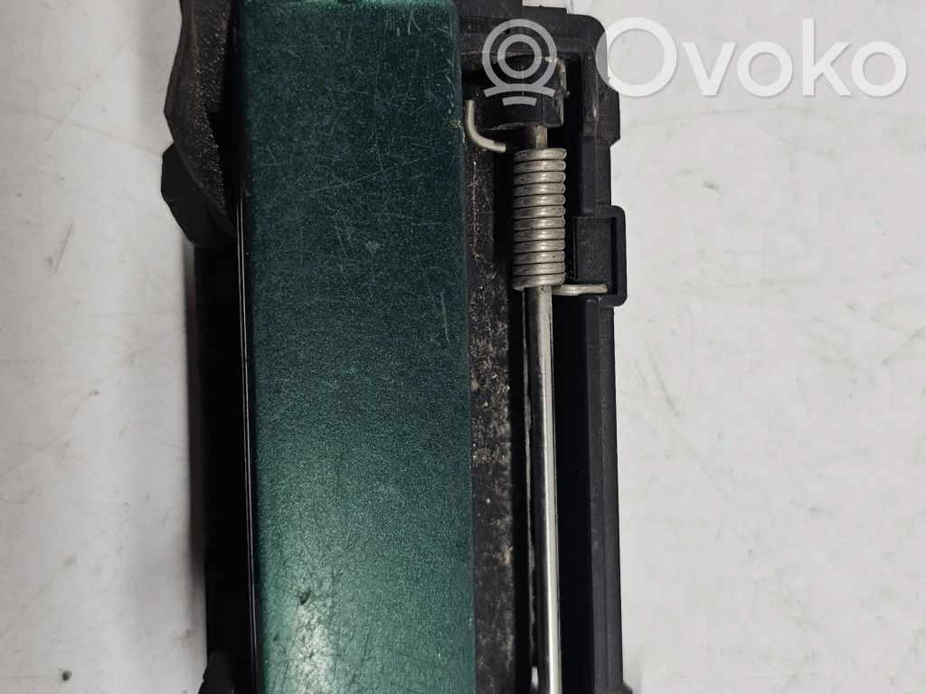 Audi A4 S4 B5 8D Etuoven ulkokahva 
