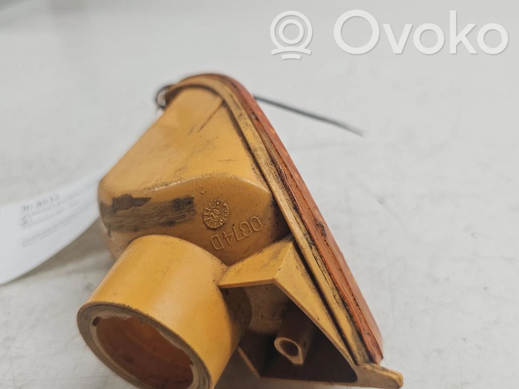 Ford Focus Front indicator light 