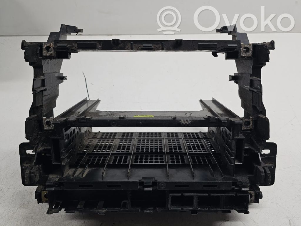 Audi A4 S4 B5 8D Kita centrinė konsolės (tunelio) detalė 