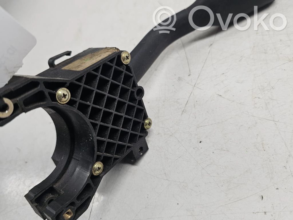 Audi A4 S4 B5 8D Stikla tīrītāja vadības pogas kātiņš 