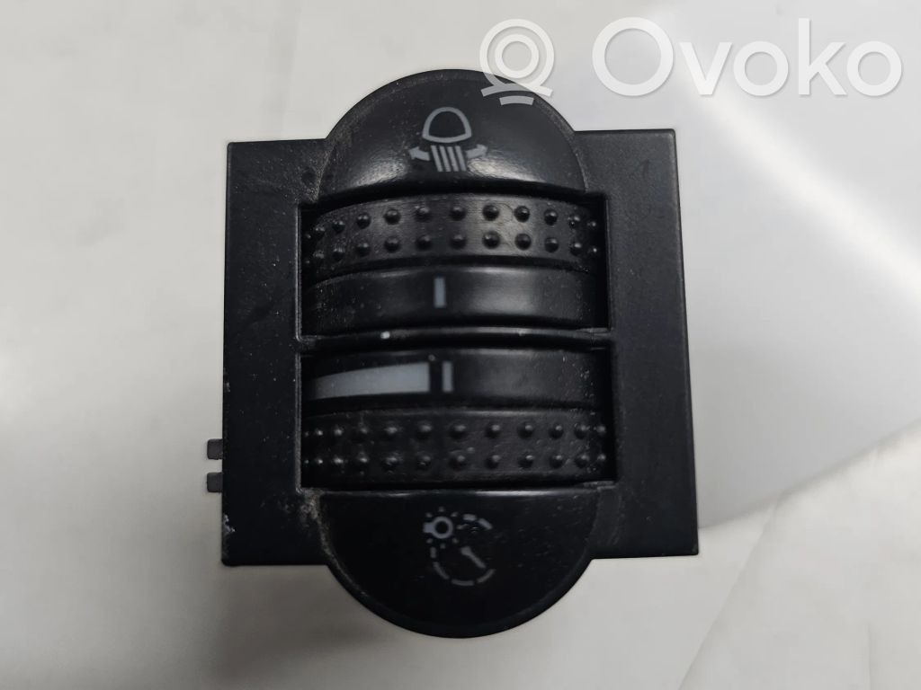 Volkswagen PASSAT B5 Headlight level height control switch 
