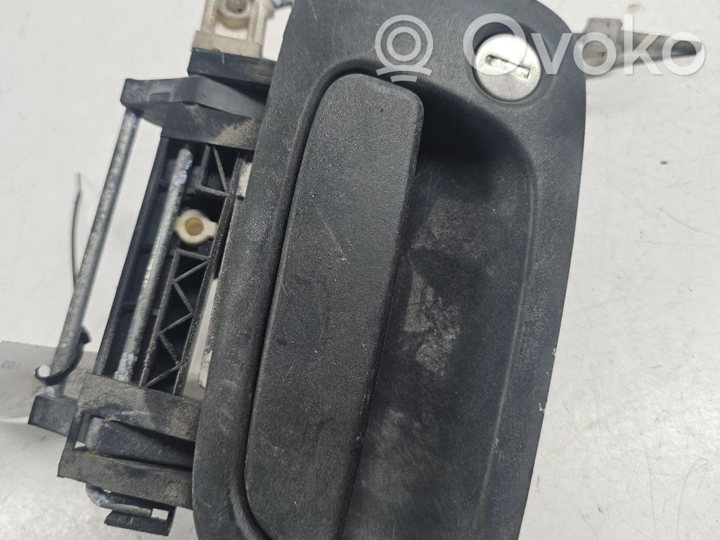 Opel Zafira A Rankena atidarymo išorinė 