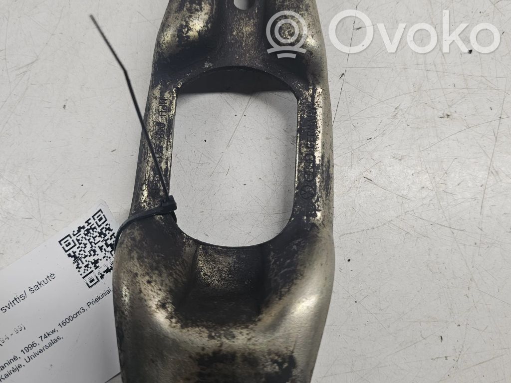 Audi A4 S4 B5 8D Kytkimen irrotushaarukka 
