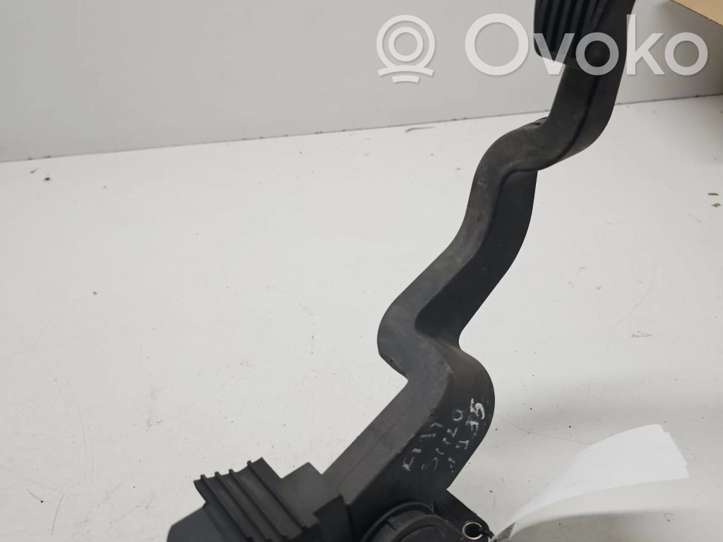 Fiat Stilo Akceleratoriaus pedalas 