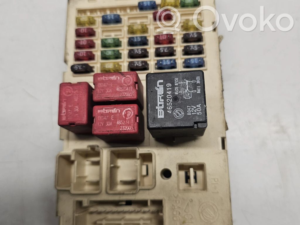Fiat Stilo Fuse module 