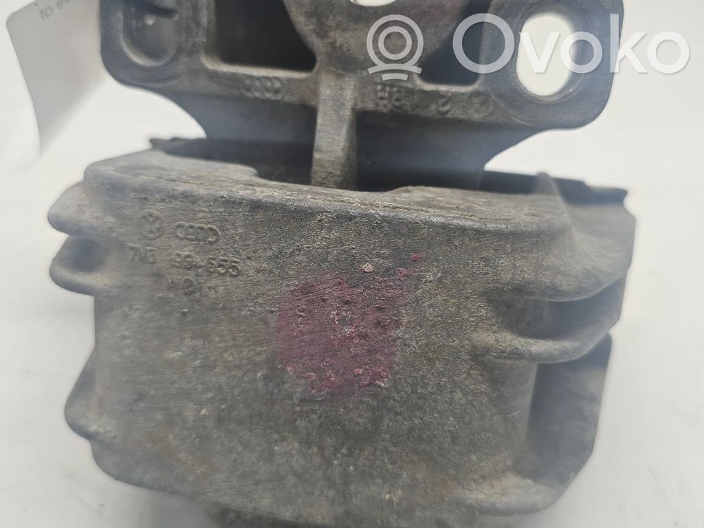 Ford Galaxy Engine mount bracket 