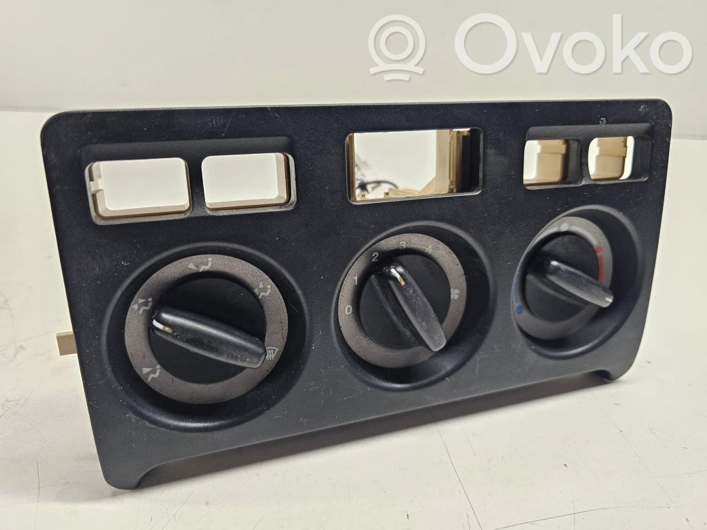 Land Rover Freelander Climate control unit 