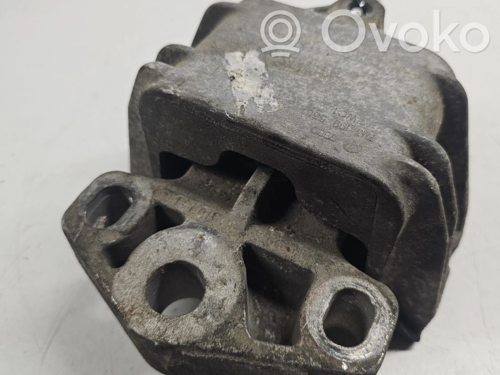 Volkswagen Sharan Engine mount bracket 