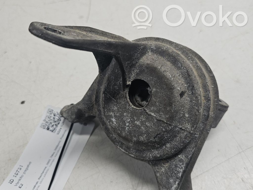 Opel Zafira A Engine mount bracket 