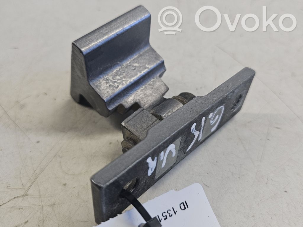 BMW 5 E60 E61 Rear door upper hinge 