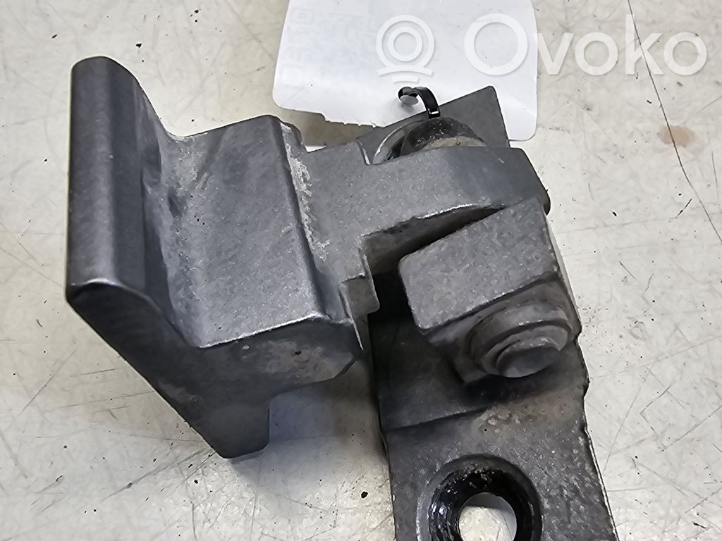 BMW 5 E60 E61 Rear door upper hinge 