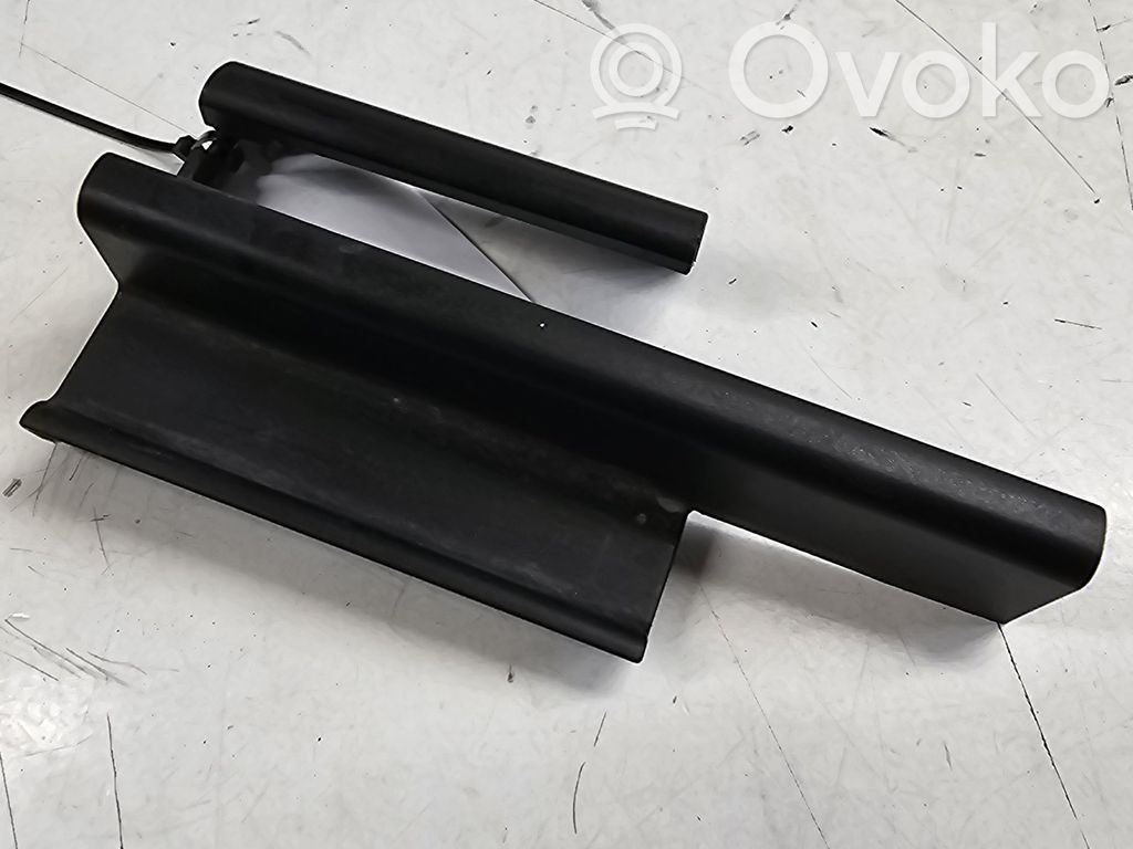 BMW 5 E60 E61 Slidės apdaila priekinės vairuotojo sėdynės 