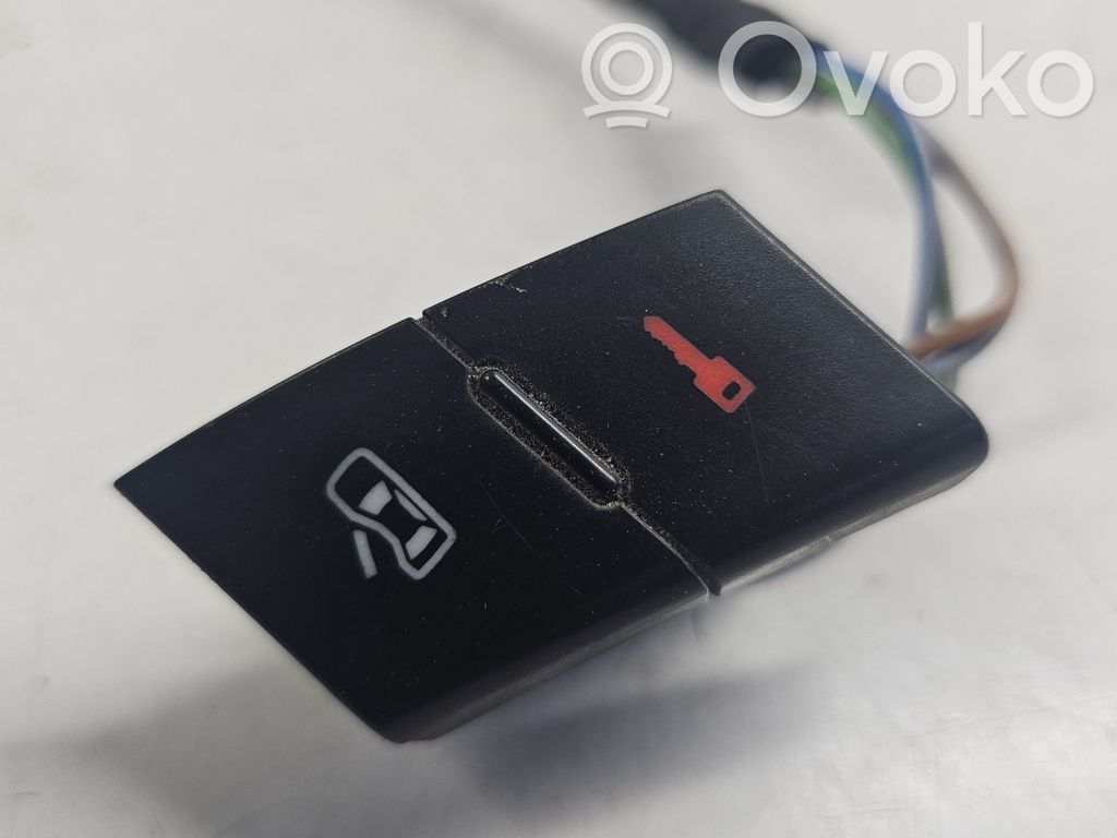Audi A6 S6 C5 4B Central locking switch button 