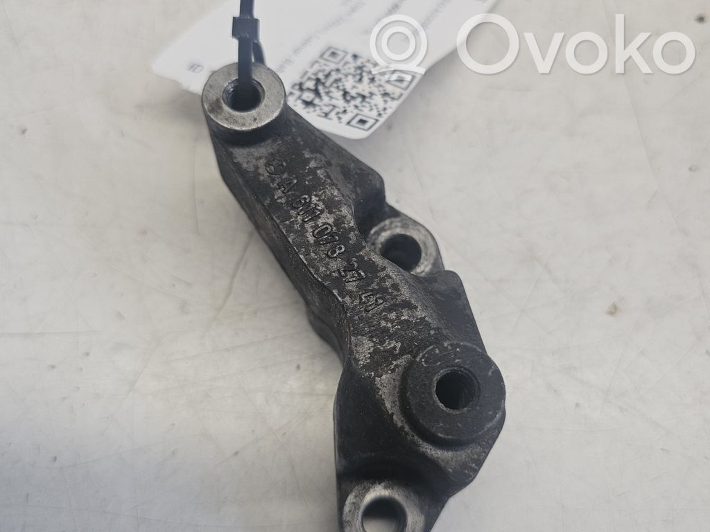 Mercedes-Benz Sprinter W906 Engine mounting bracket 