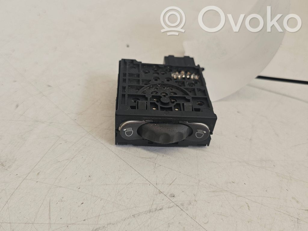 Renault Thalia I Headlight level height control switch 