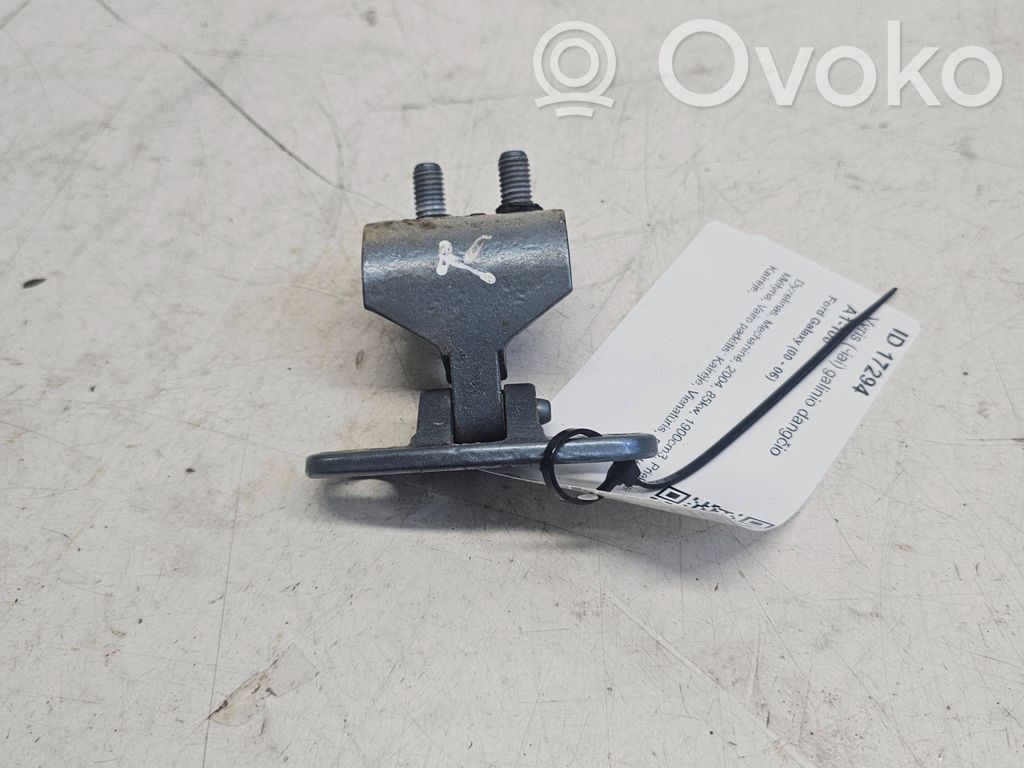 Tailgate/trunk/boot hinge   7M3827301