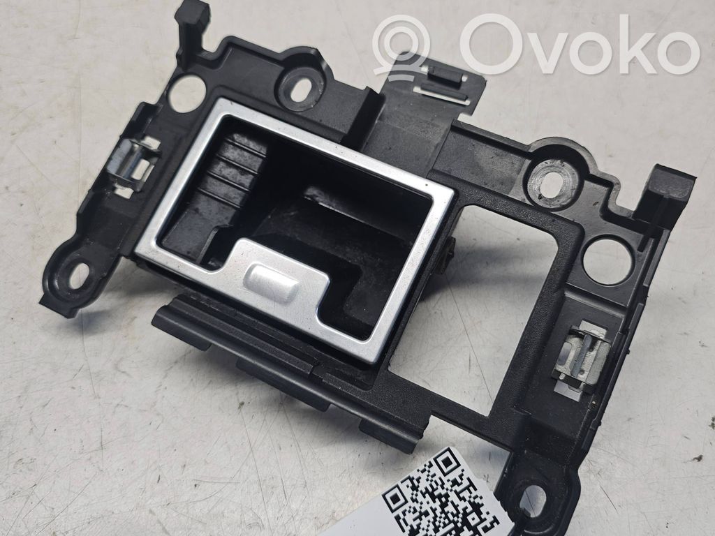BMW 5 E60 E61 Ashtray (front) 
