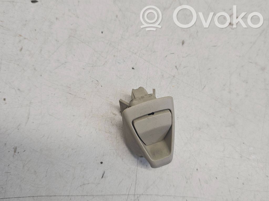 Volvo V70 Sun visor clip/hook/bracket 
