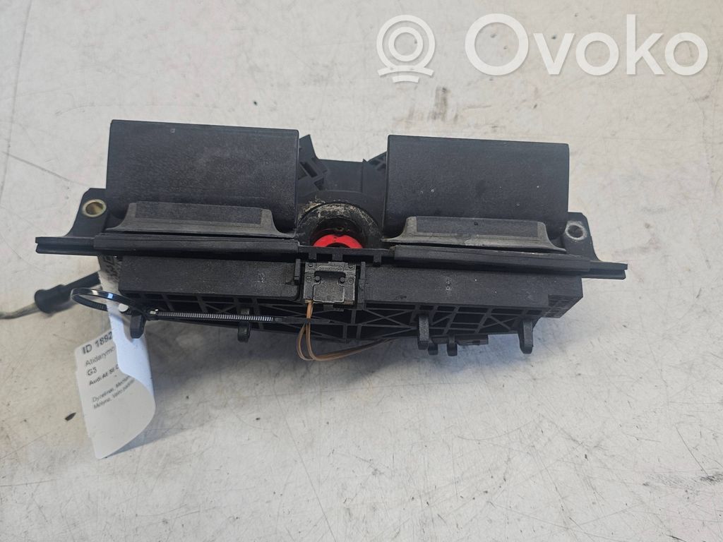 Audi A6 S6 C5 4B Tailgate/trunk/boot exterior handle 