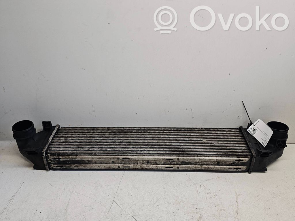 Volvo V70 Interkūlerio radiatorius 
