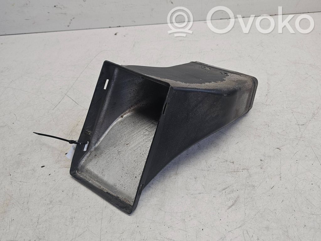 BMW 5 E60 E61 Air intake duct part 