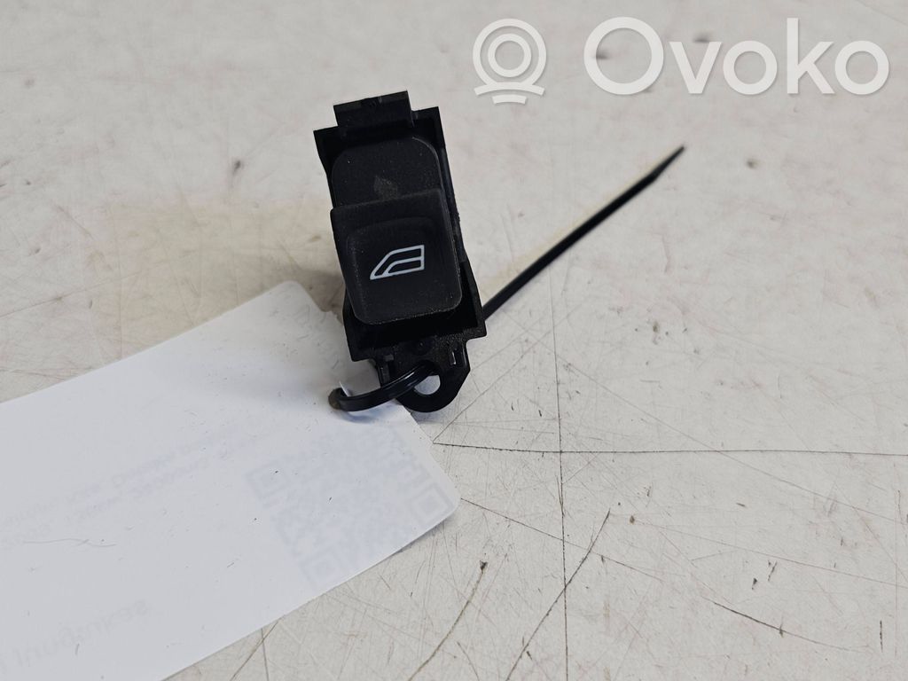 Volvo V70 Electric window control switch 