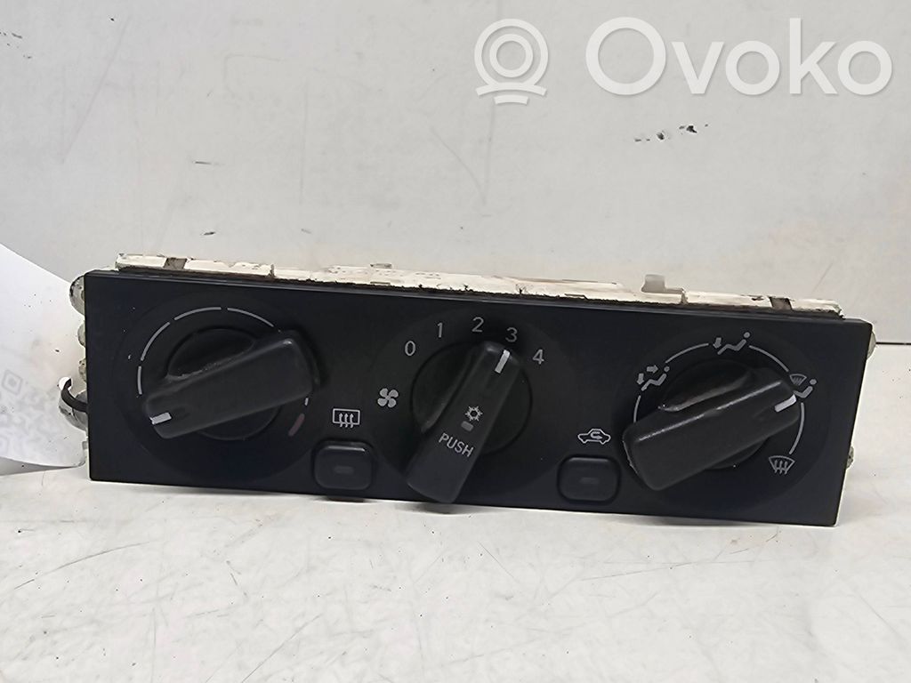 Mitsubishi Space Wagon Climate control unit 