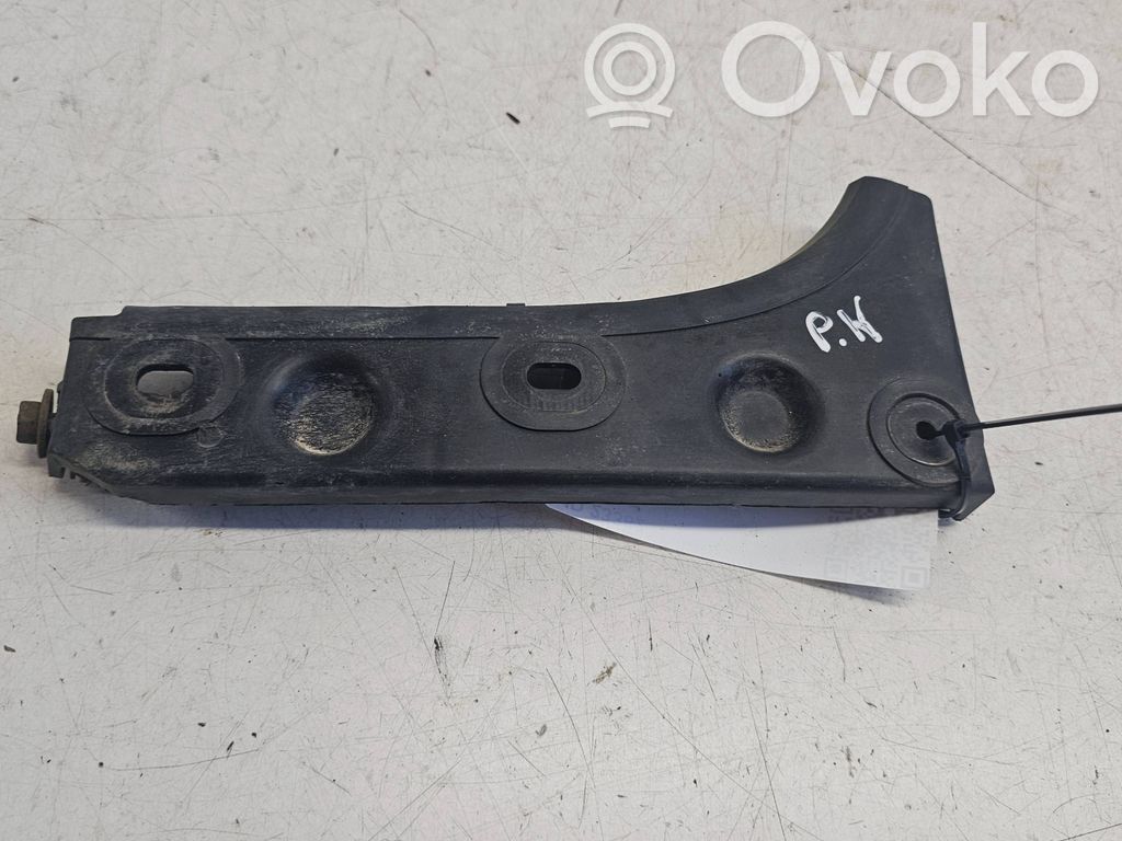 Audi A6 S6 C5 4B Front bumper mounting bracket 