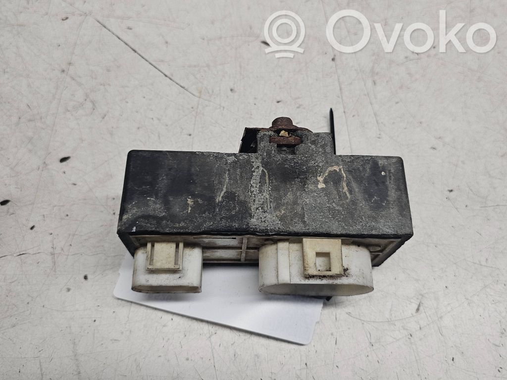 Volkswagen Golf IV Dzesēšanas ventilatora relejs 