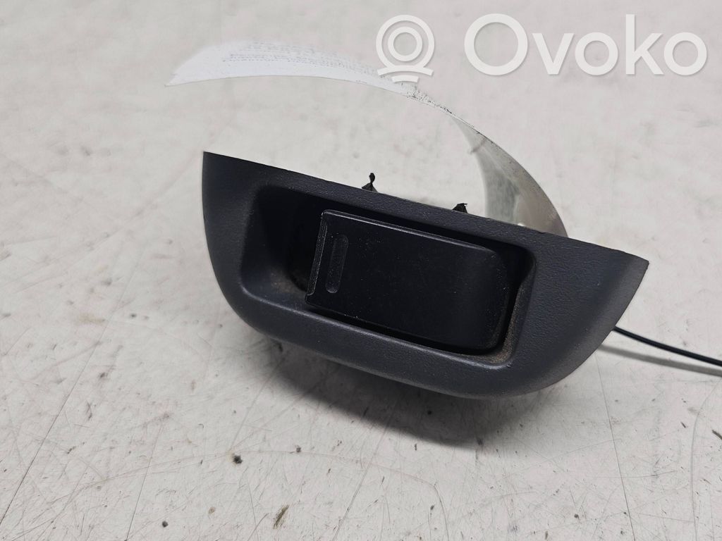Peugeot 107 Electric window control switch 