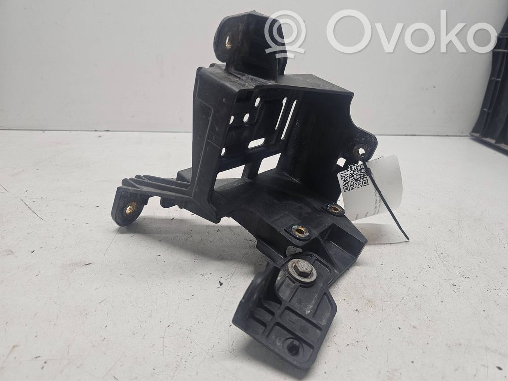Opel Astra H ABS pump bracket 